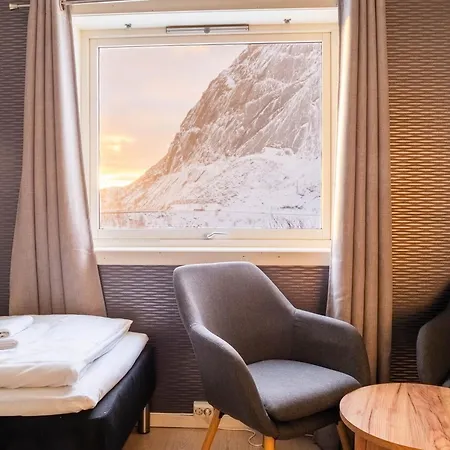 Lofoten Bed & Breakfast Reine - Rooms & Apartments-2